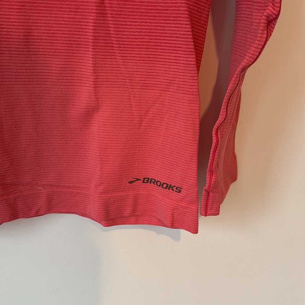 ⬇️⭐️ Brooks Running Women’s 'Streaker' Long Sleeve Tee Size Large - Picture 2 of 6